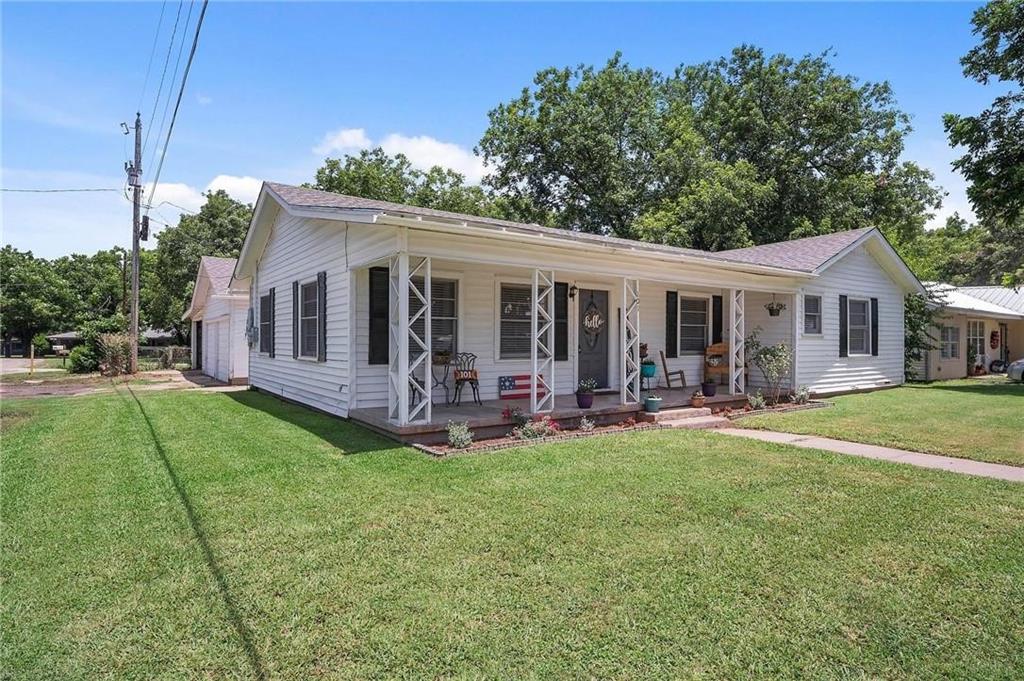 101 Easy Street Property Photo 1