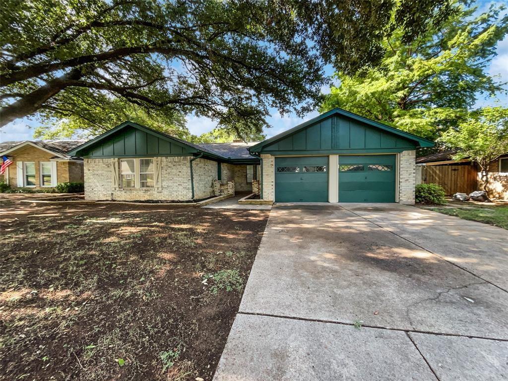 4016 Lynbrook Lane Property Photo 1