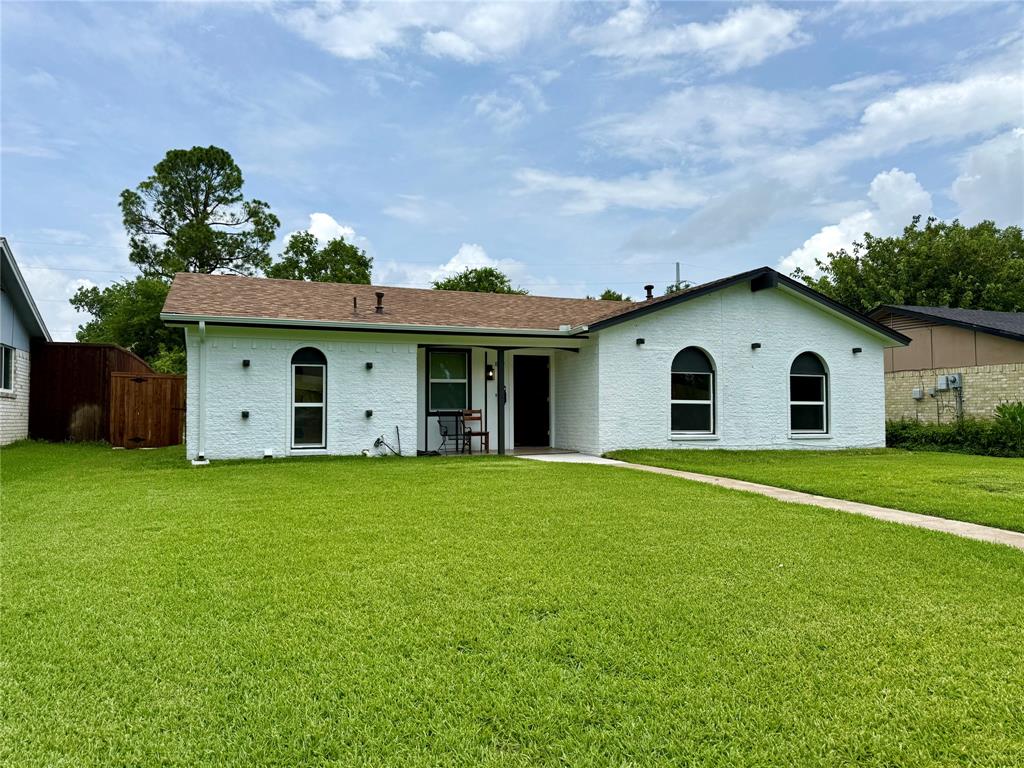809 Longbeach Drive Property Photo 14