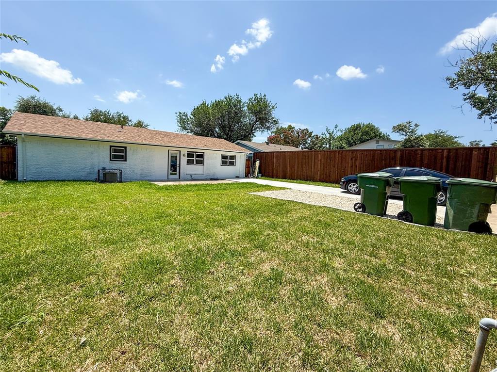 809 Longbeach Drive Property Photo 15