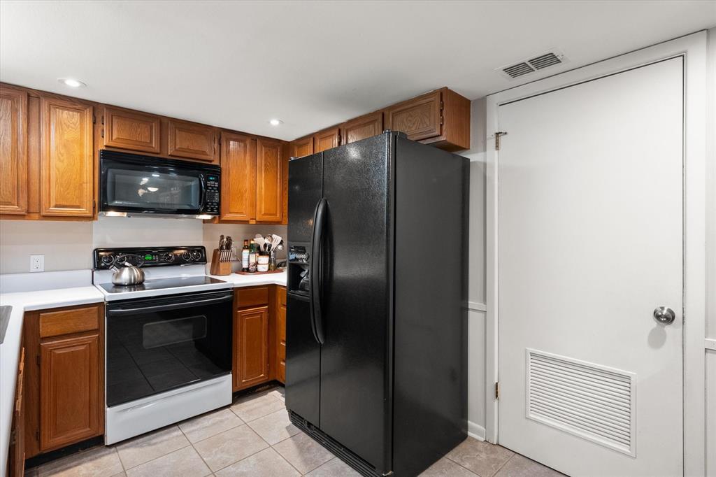 4208 Shipley Court Property Photo 6