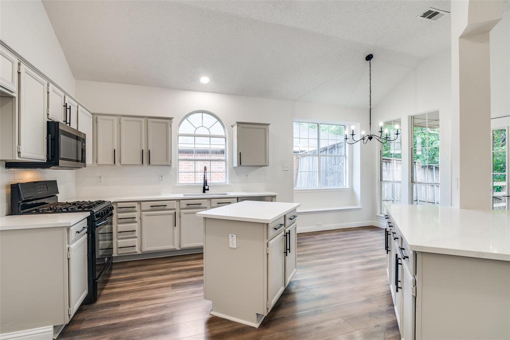 1433 Cross Courts Drive Property Photo 9