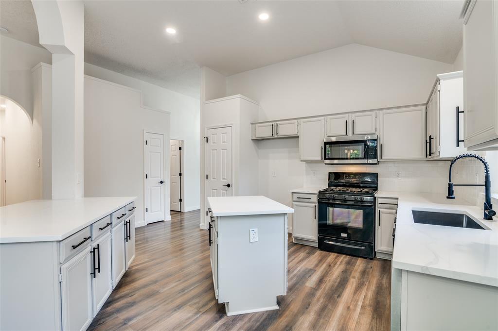 1433 Cross Courts Drive Property Photo 10