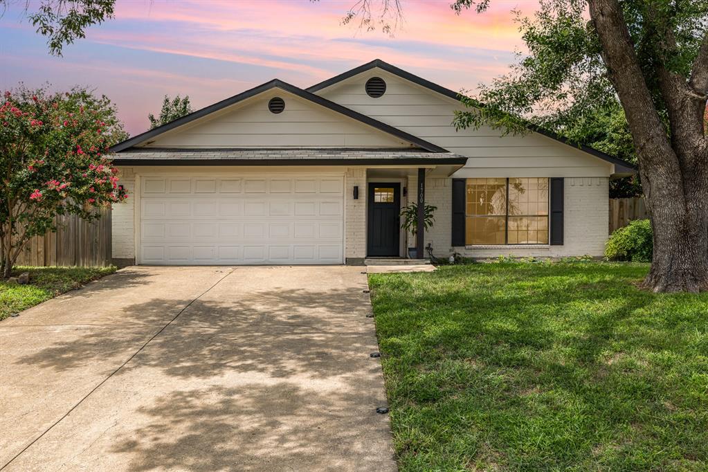 1700 Delaford Circle Property Photo 1