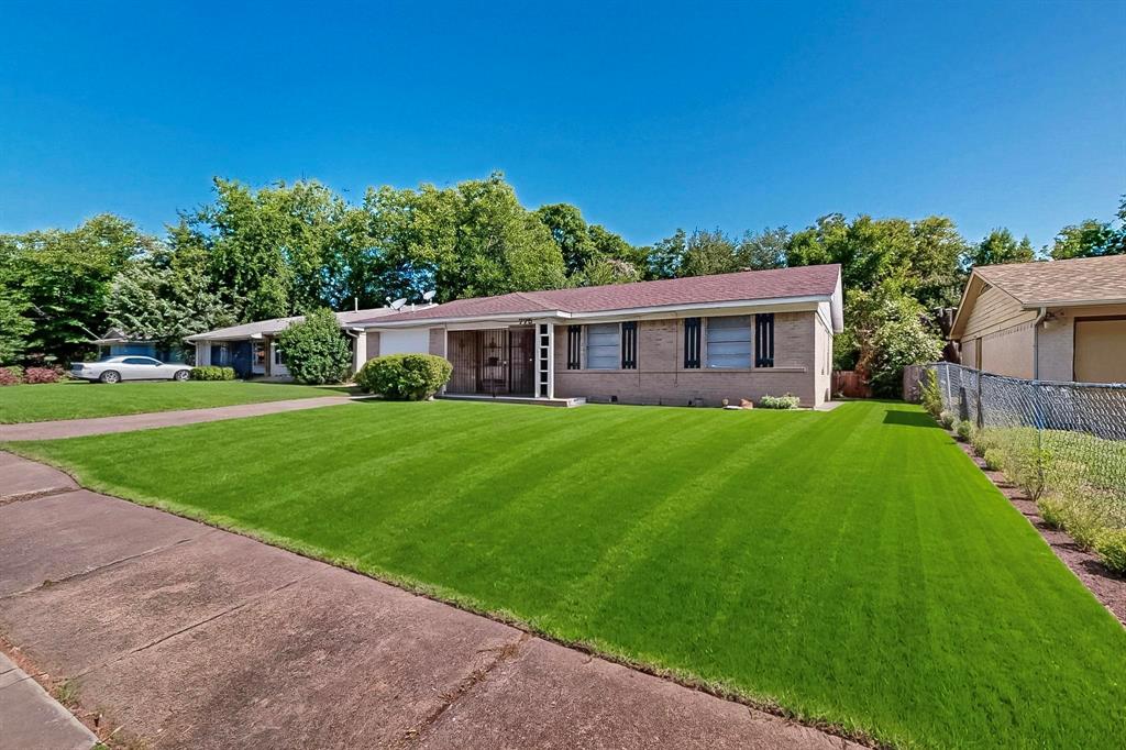 775 Ivywood Drive Property Photo 1