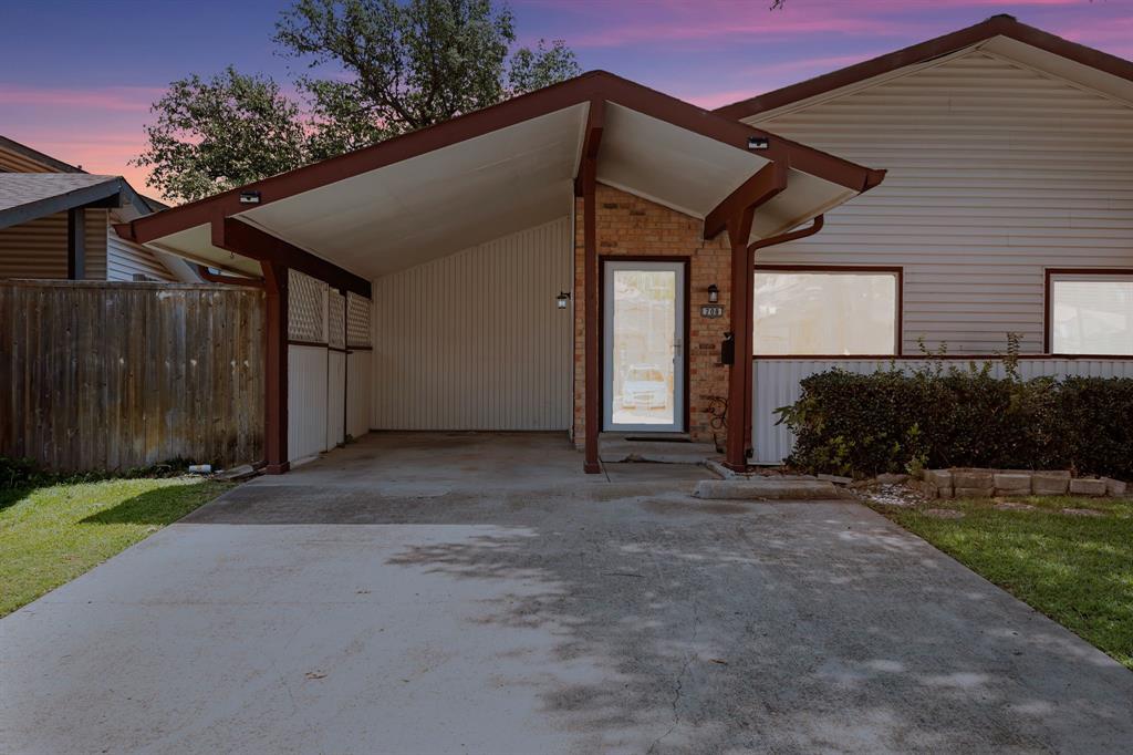 708 Baruna Circle Property Photo 1