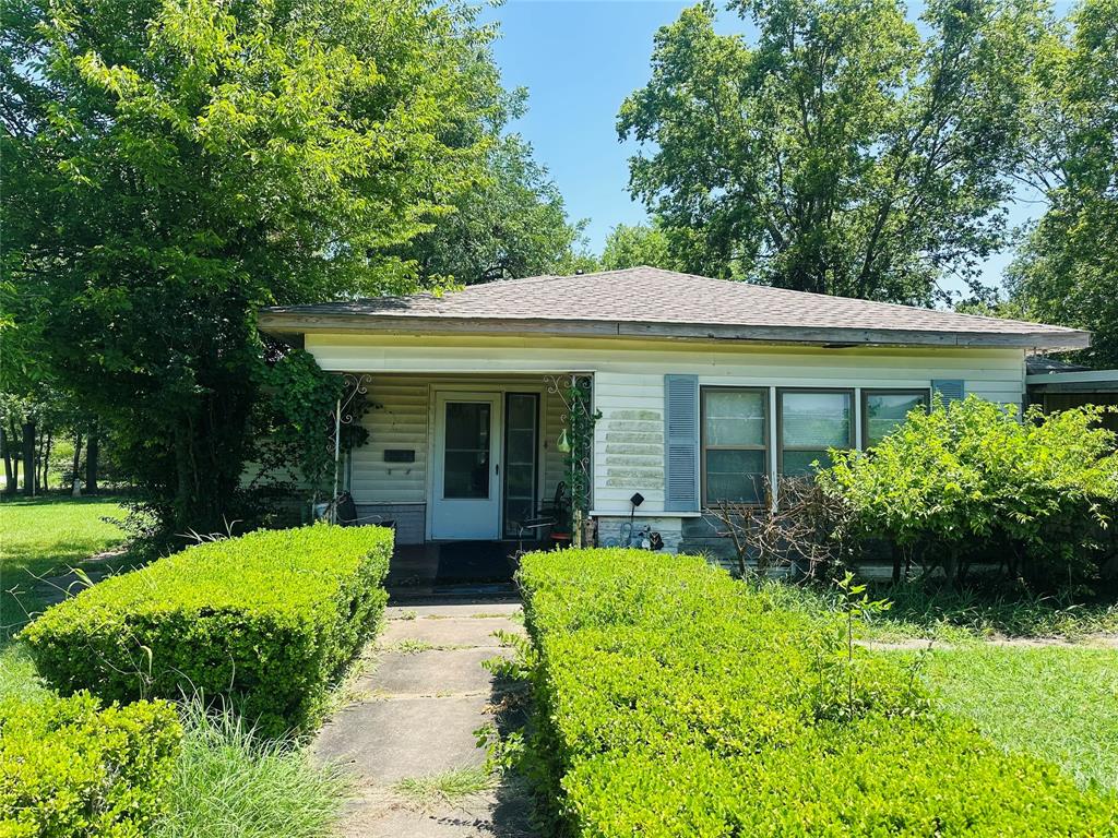 501 W Main Street Property Photo 1