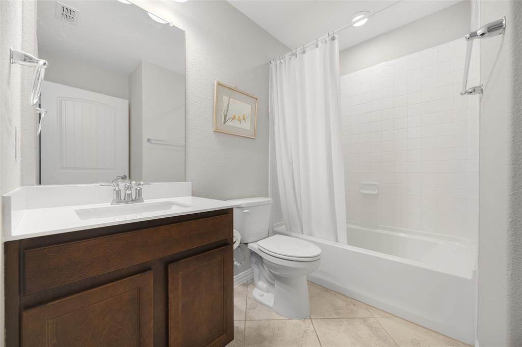 905 Rough Hollow Drive Property Photo 10