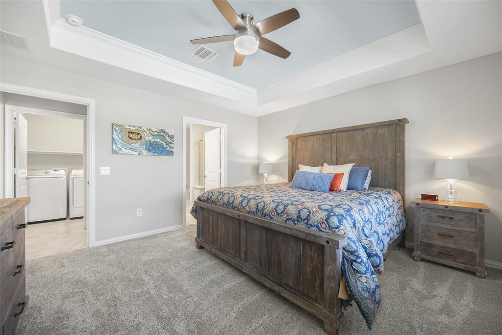 905 Rough Hollow Drive Property Photo 12