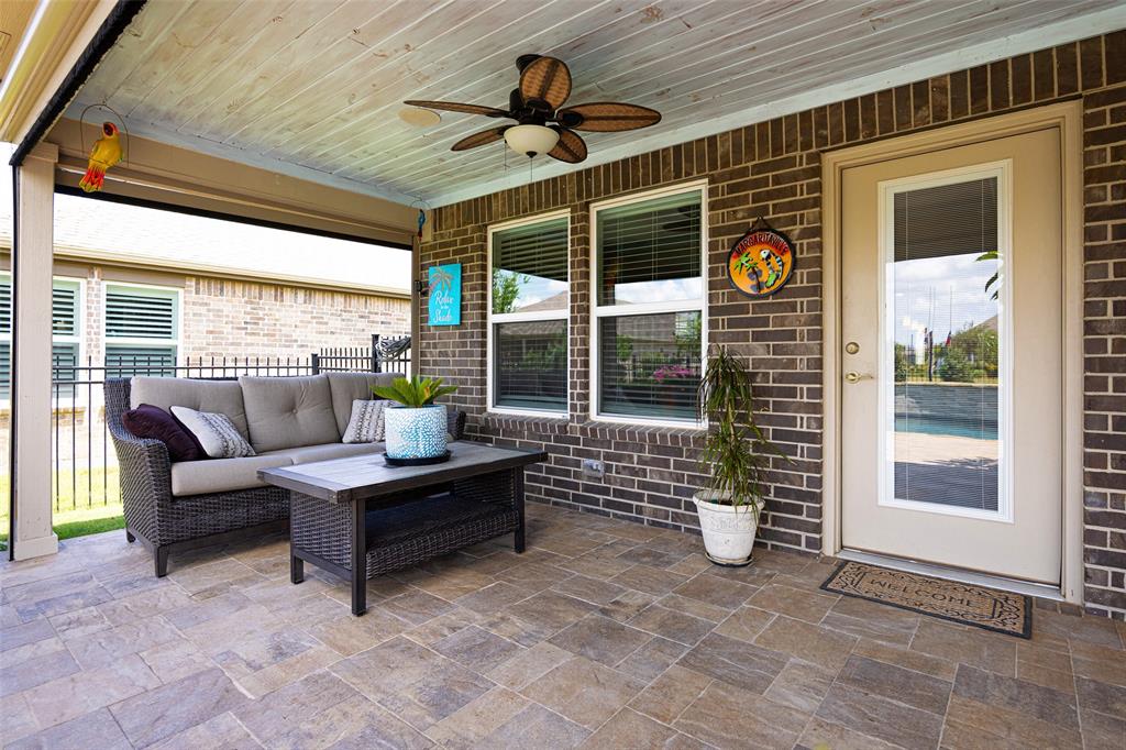 905 Rough Hollow Drive Property Photo 18