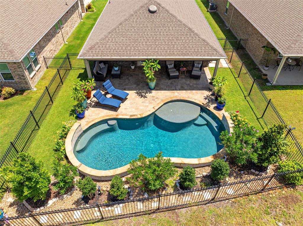 905 Rough Hollow Drive Property Photo 32