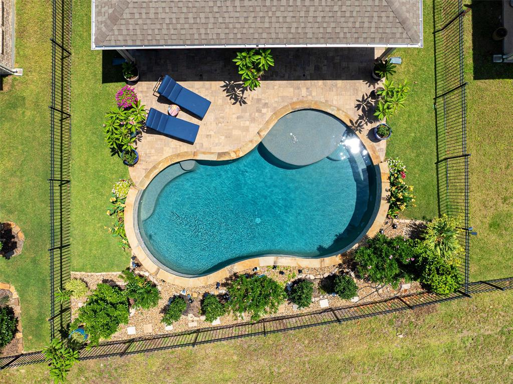 905 Rough Hollow Drive Property Photo 33