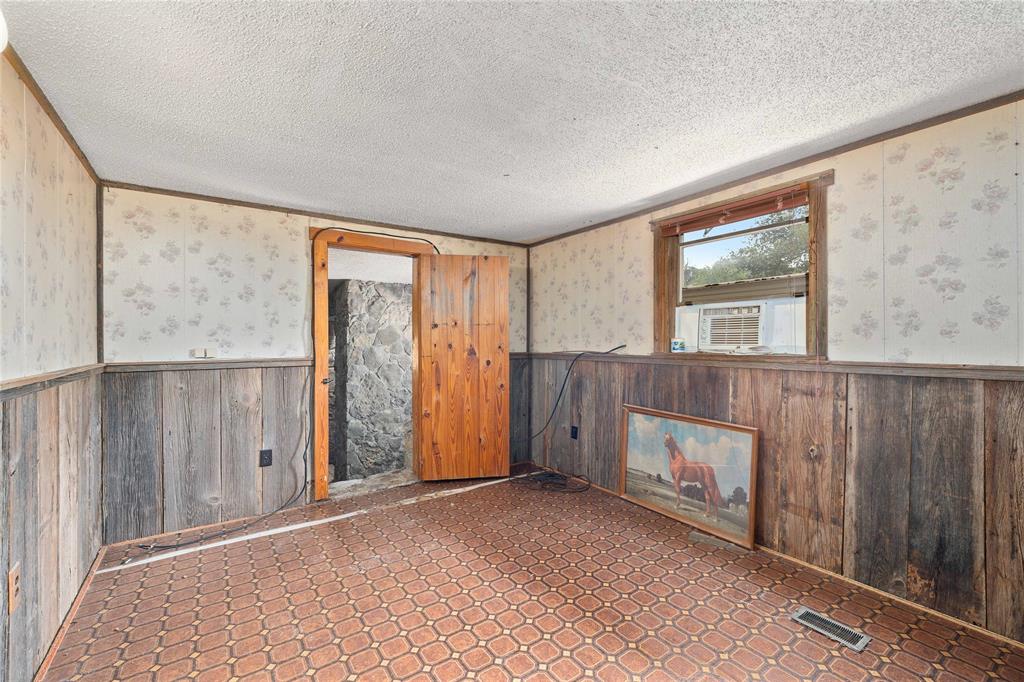 601 Country Oaks Lane Property Photo 10