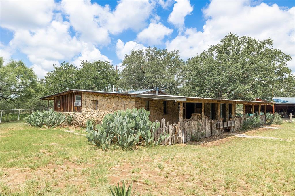 601 Country Oaks Lane Property Photo 23
