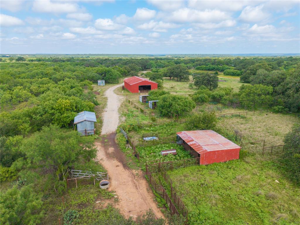 601 Country Oaks Lane Property Photo 33