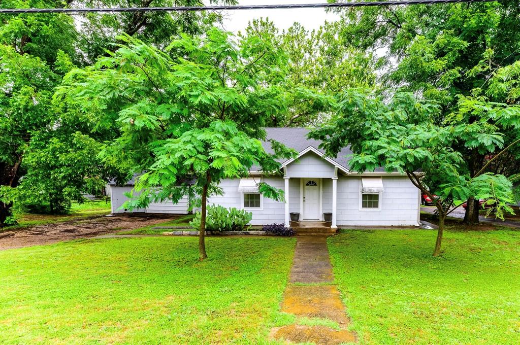 409 S College Drive Property Photo 1