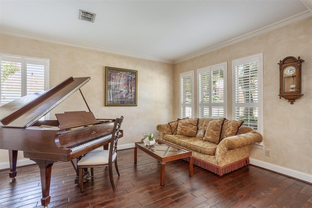 3007 Normandy Drive Property Photo 7