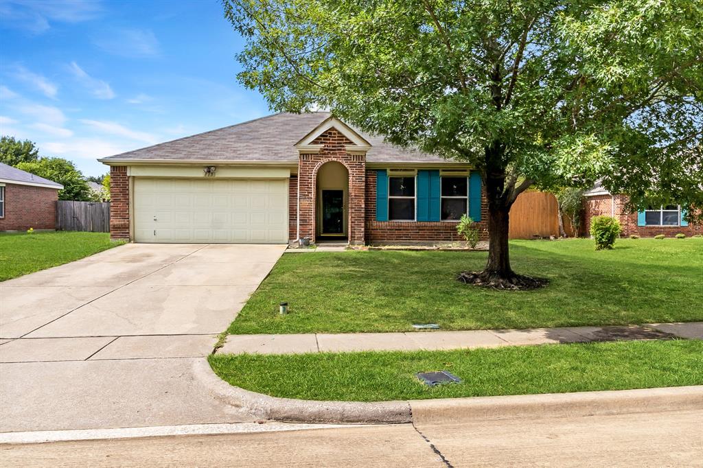 815 Creekside Drive
