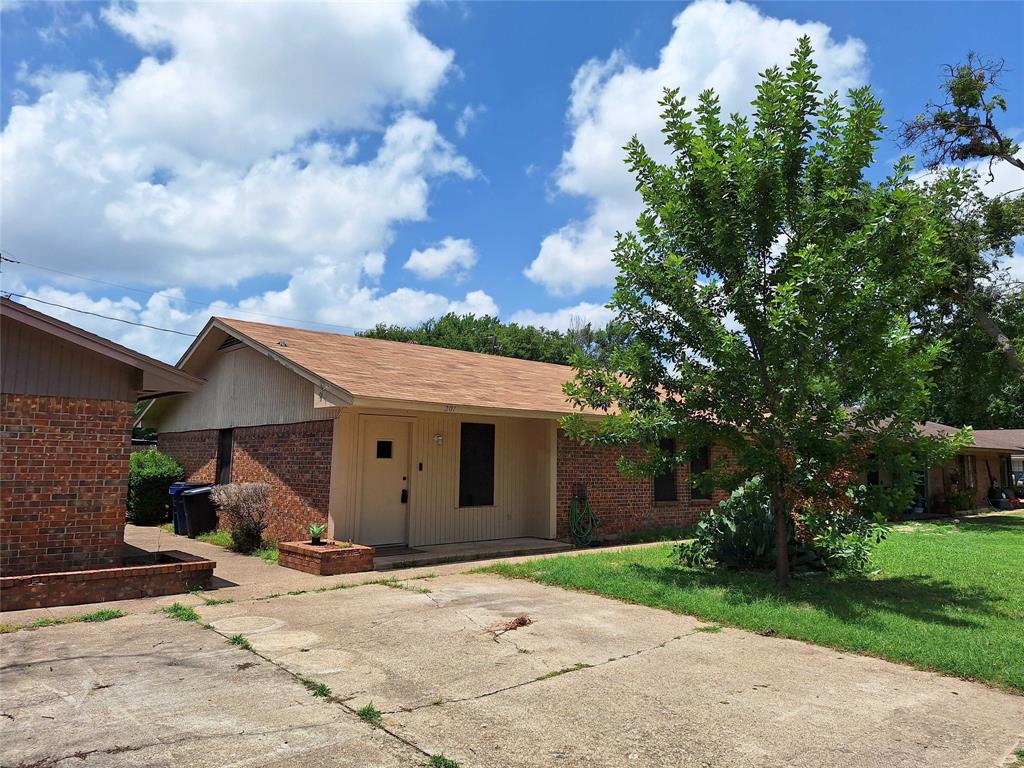 201 Thompson Street Property Photo 1