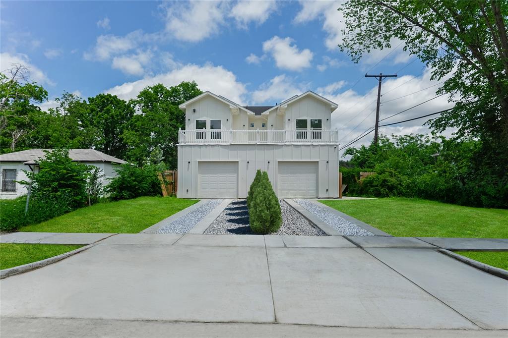 1637 E Tucker Street Property Photo 1