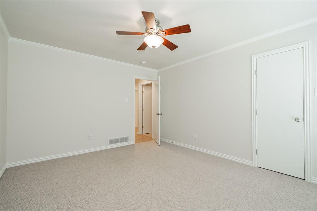 520 Overland Drive Property Photo 14