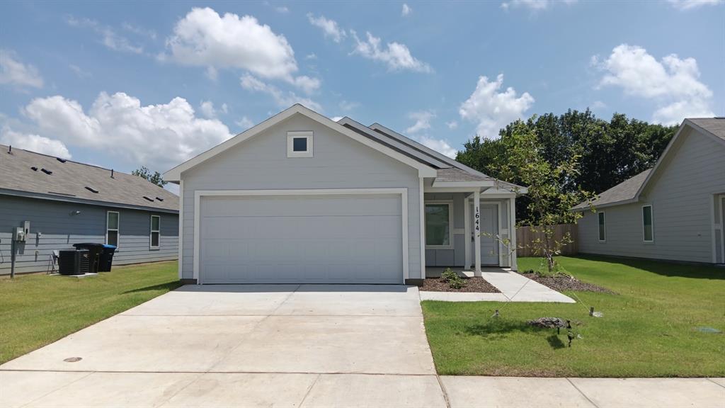 1644 Crested Way Property Photo 1