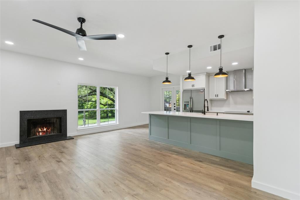 8601 Park Lane 121