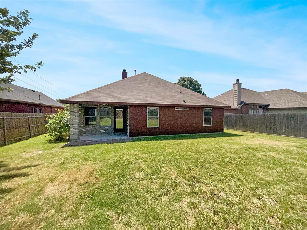 1904 Louis Miller Drive Property Photo 6