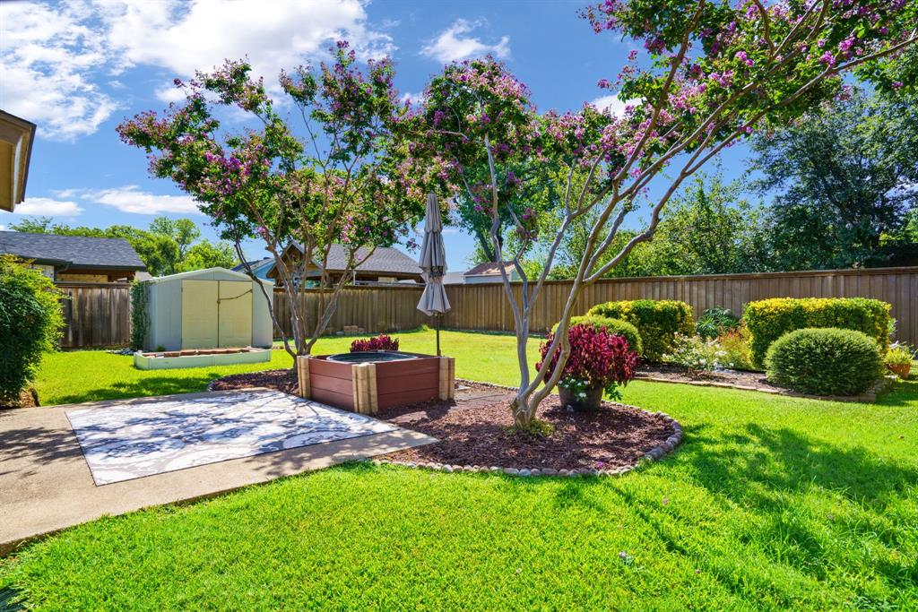 1710 Pine Knot Drive Property Photo 3