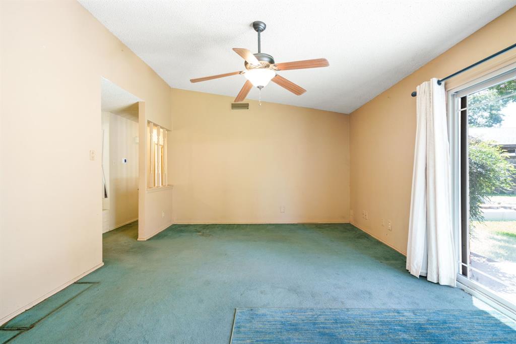 1710 Pine Knot Drive Property Photo 10