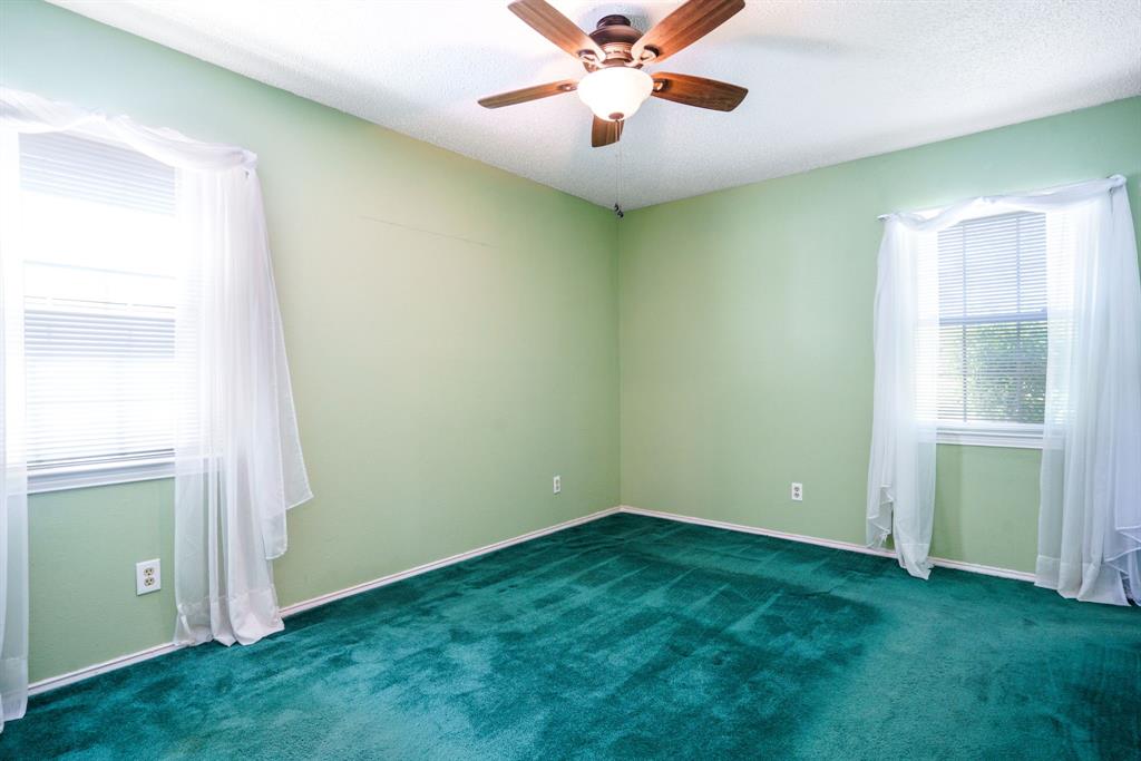 1710 Pine Knot Drive Property Photo 15