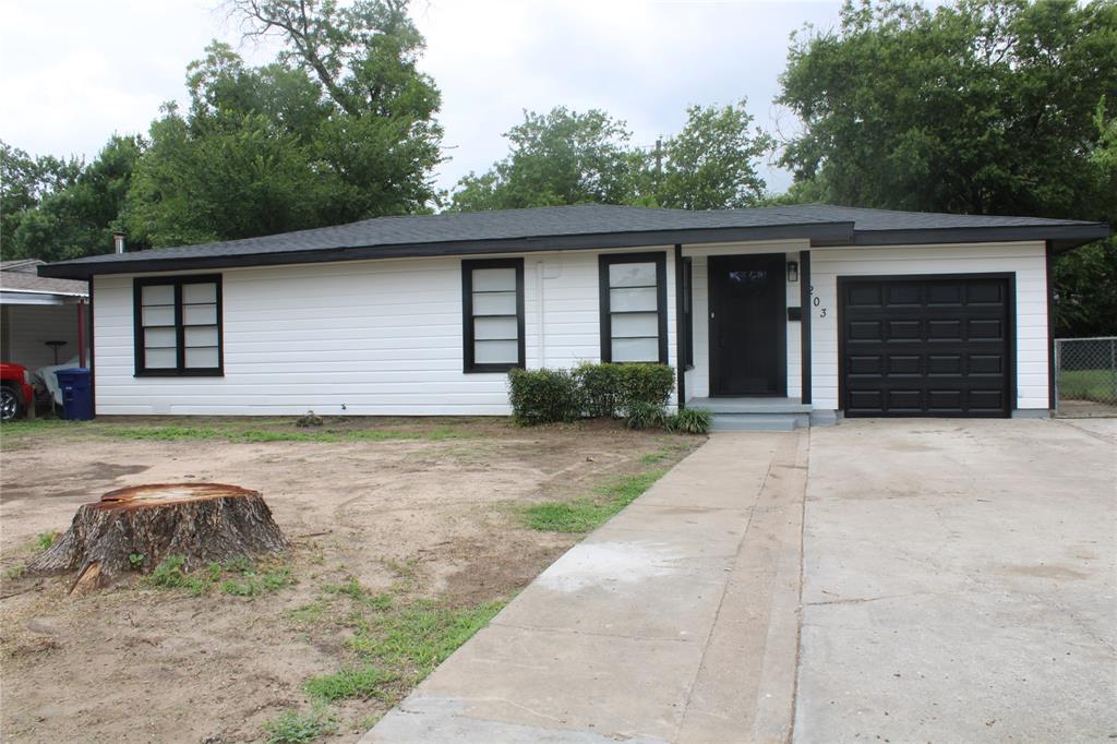 2203 SOUTHSIDE DR