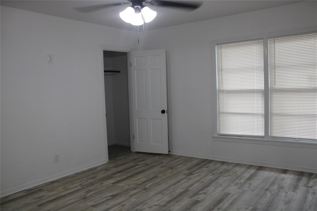 2203 Southside Dr Property Photo 9