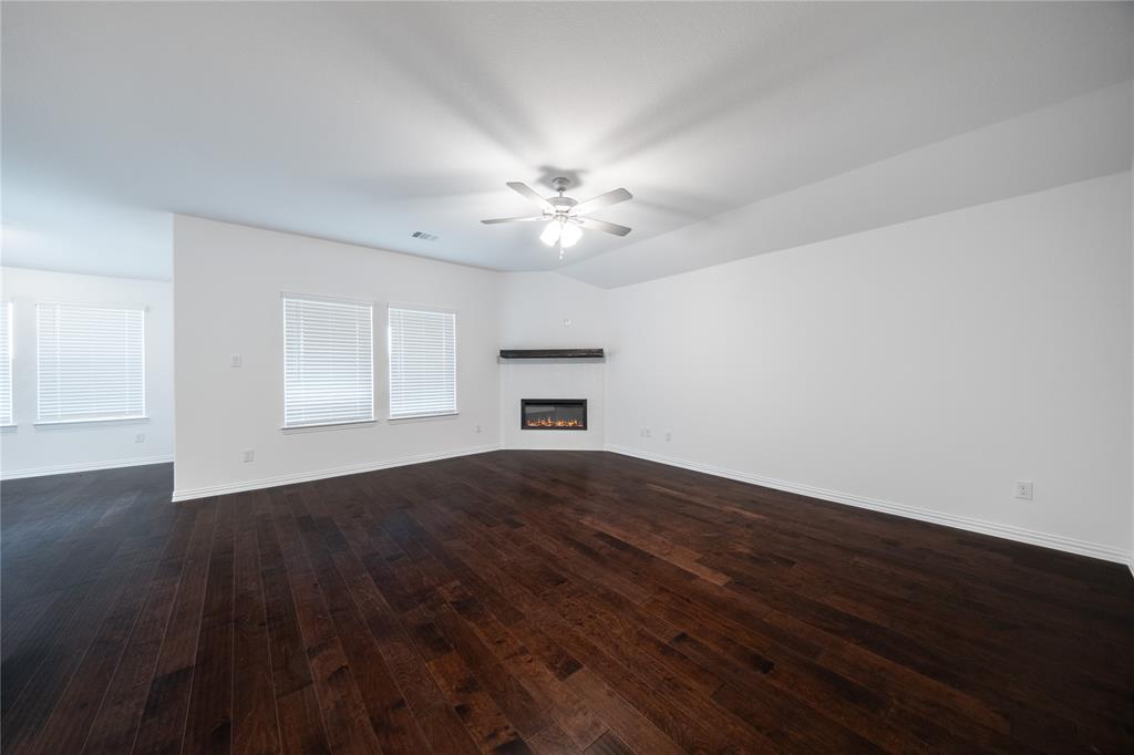 3417 Longfellow Avenue Property Photo 7
