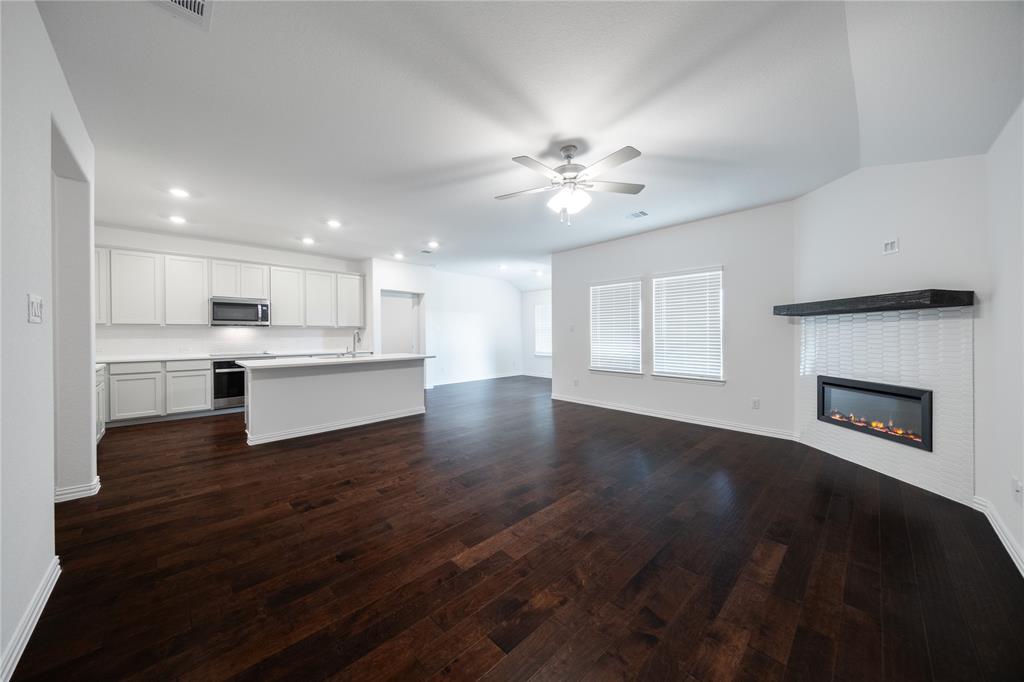 3417 Longfellow Avenue Property Photo 8