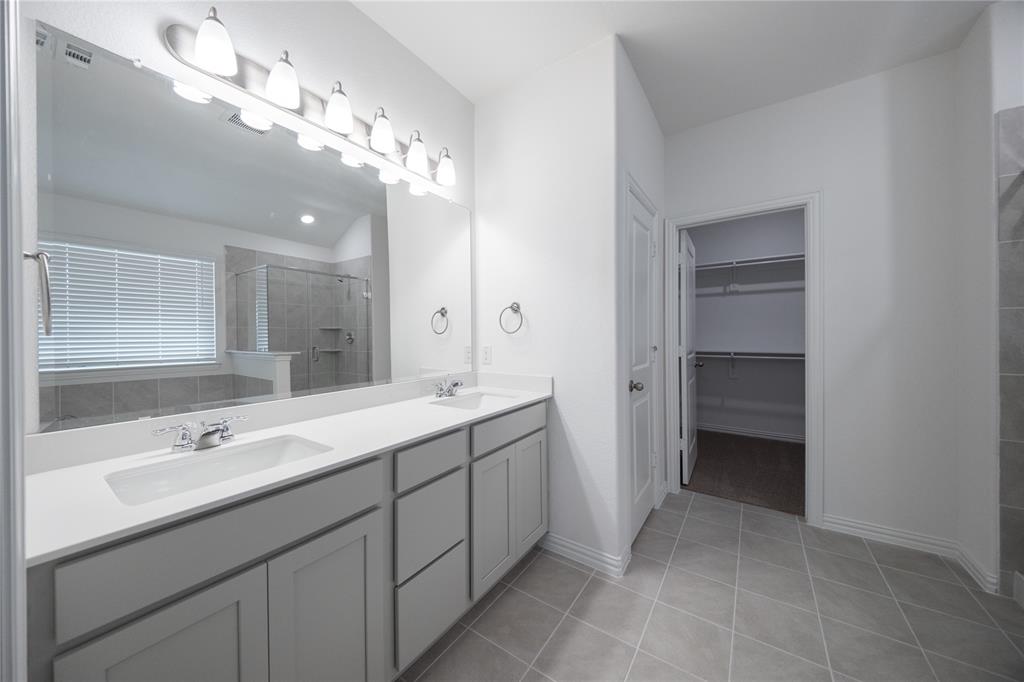 3417 Longfellow Avenue Property Photo 12