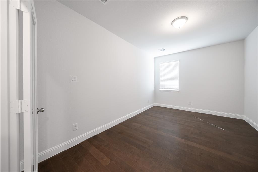 3426 Hillingdon Road Property Photo 15