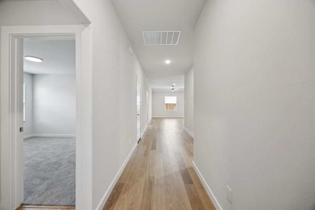 2319 Pedigree Lane Property Photo 4