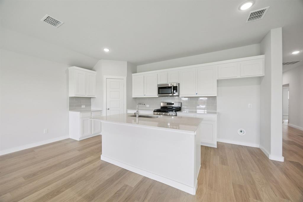 2319 Pedigree Lane Property Photo 5