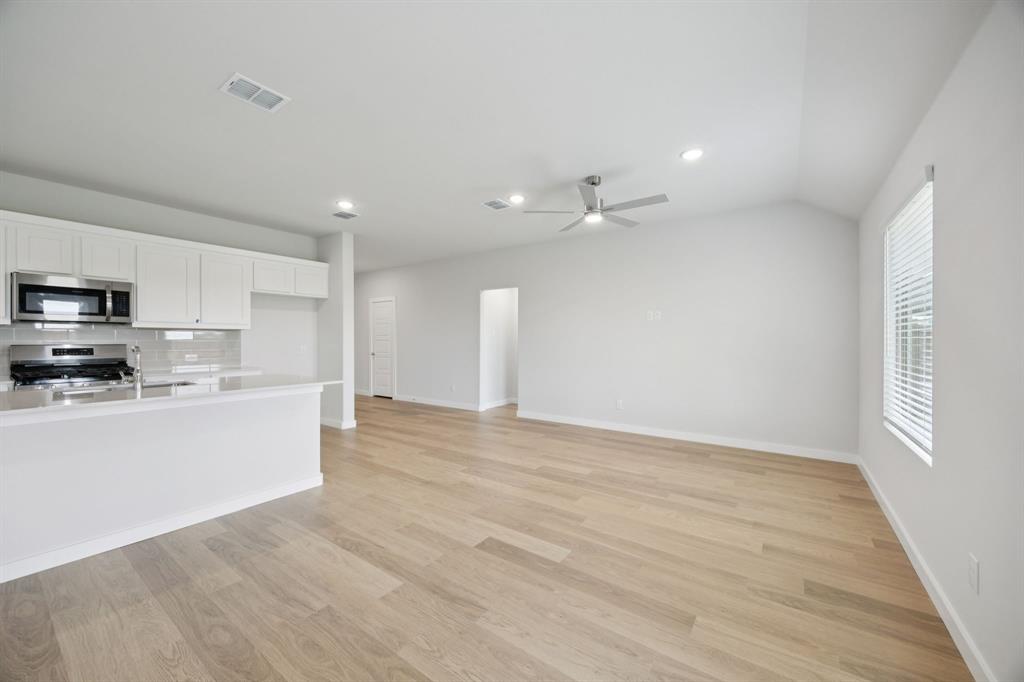 2319 Pedigree Lane Property Photo 8