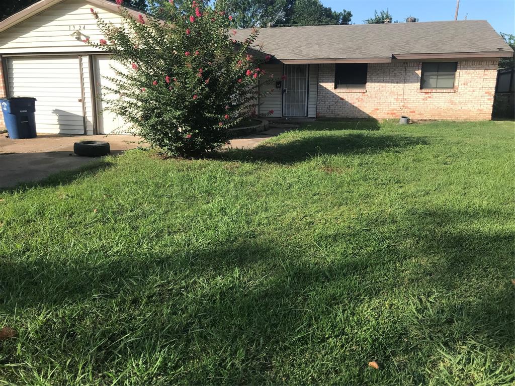 1924 Oak Hill Circle