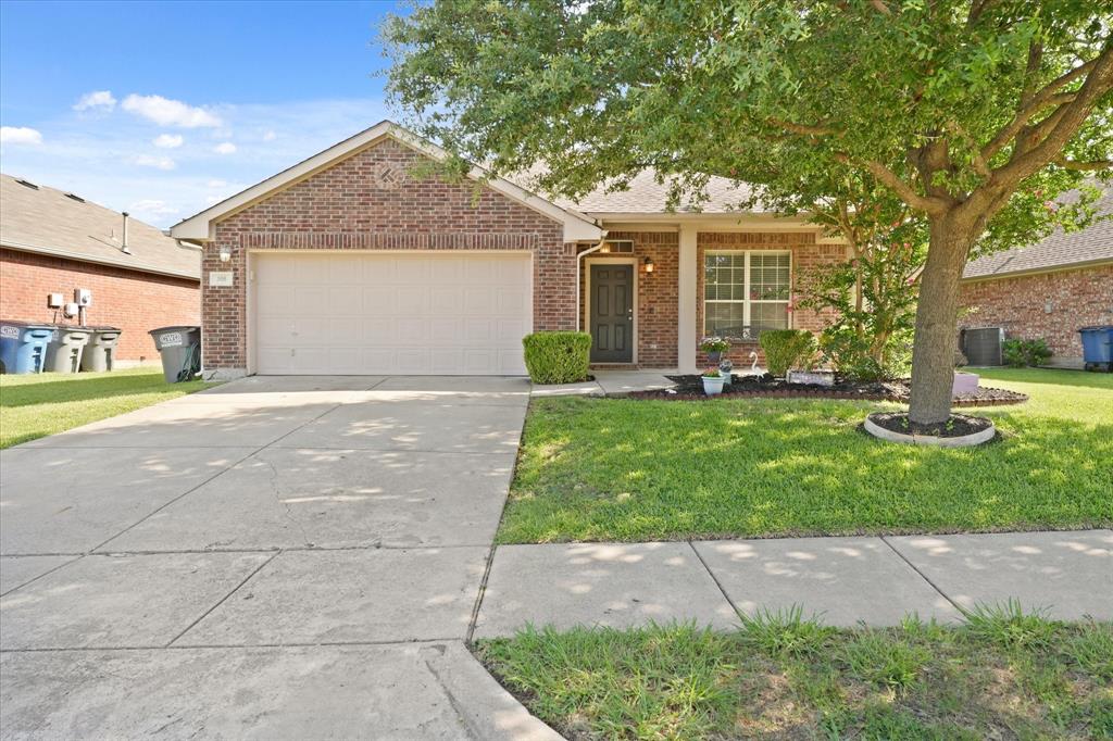 308 Highland Glen Drive Property Photo 1