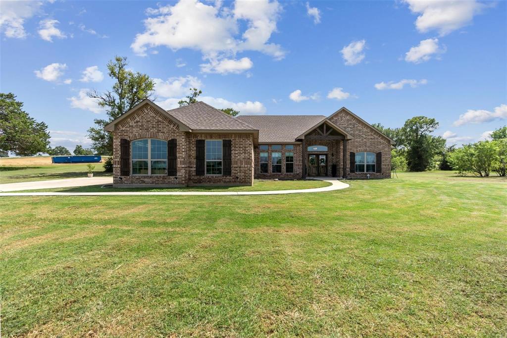 105 Crepe Myrtle Property Photo 1