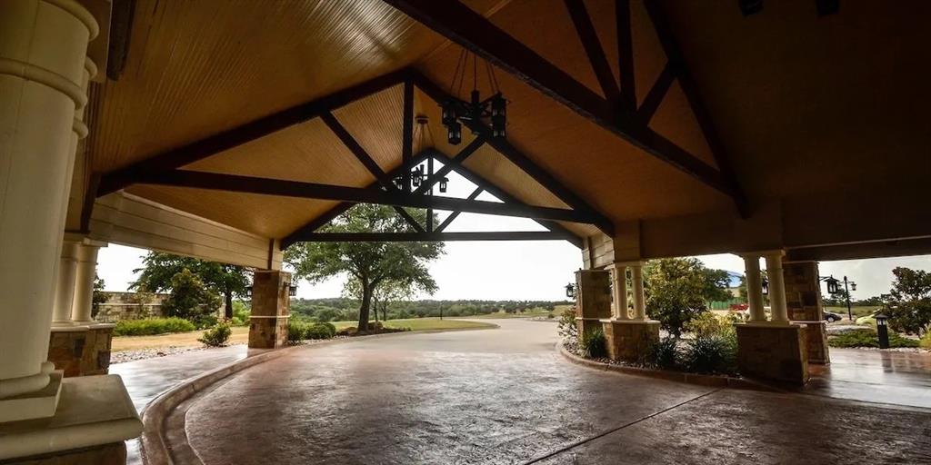 8638 Retreat Boulevard Property Photo 6