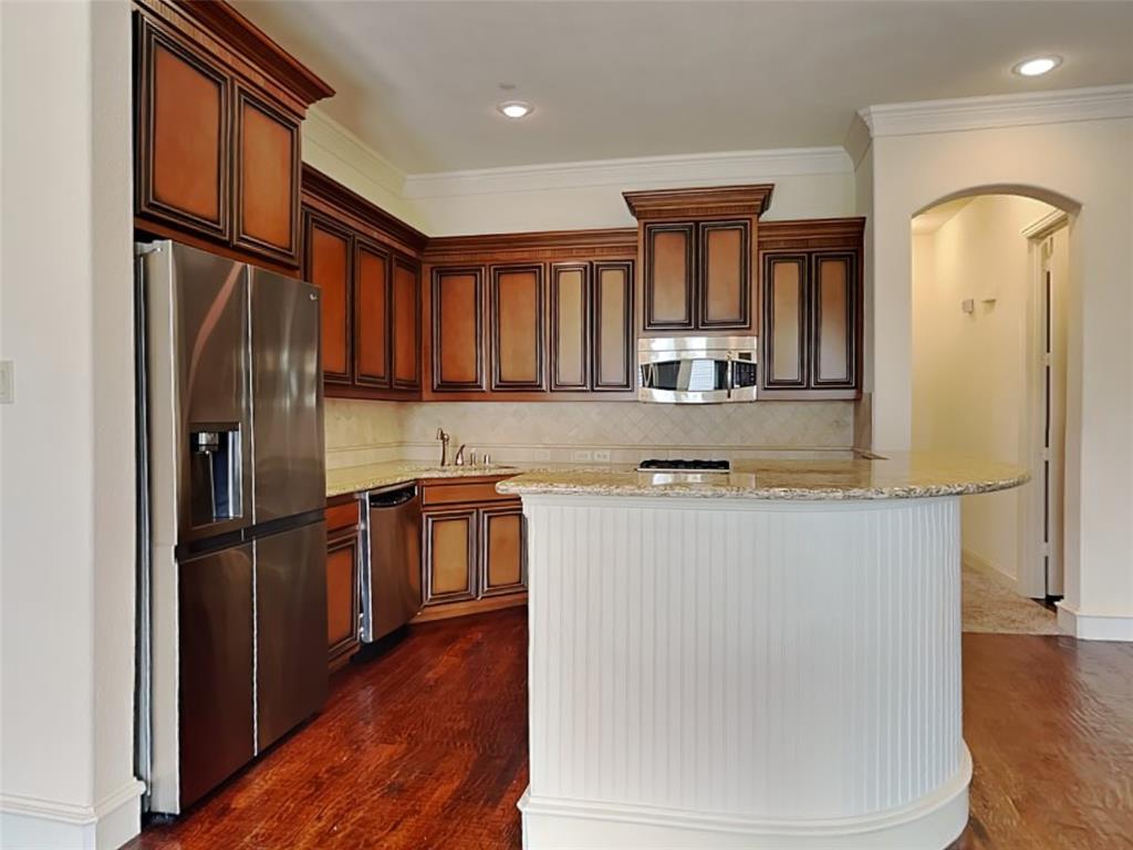 4037 Winsor Drive Property Photo 5