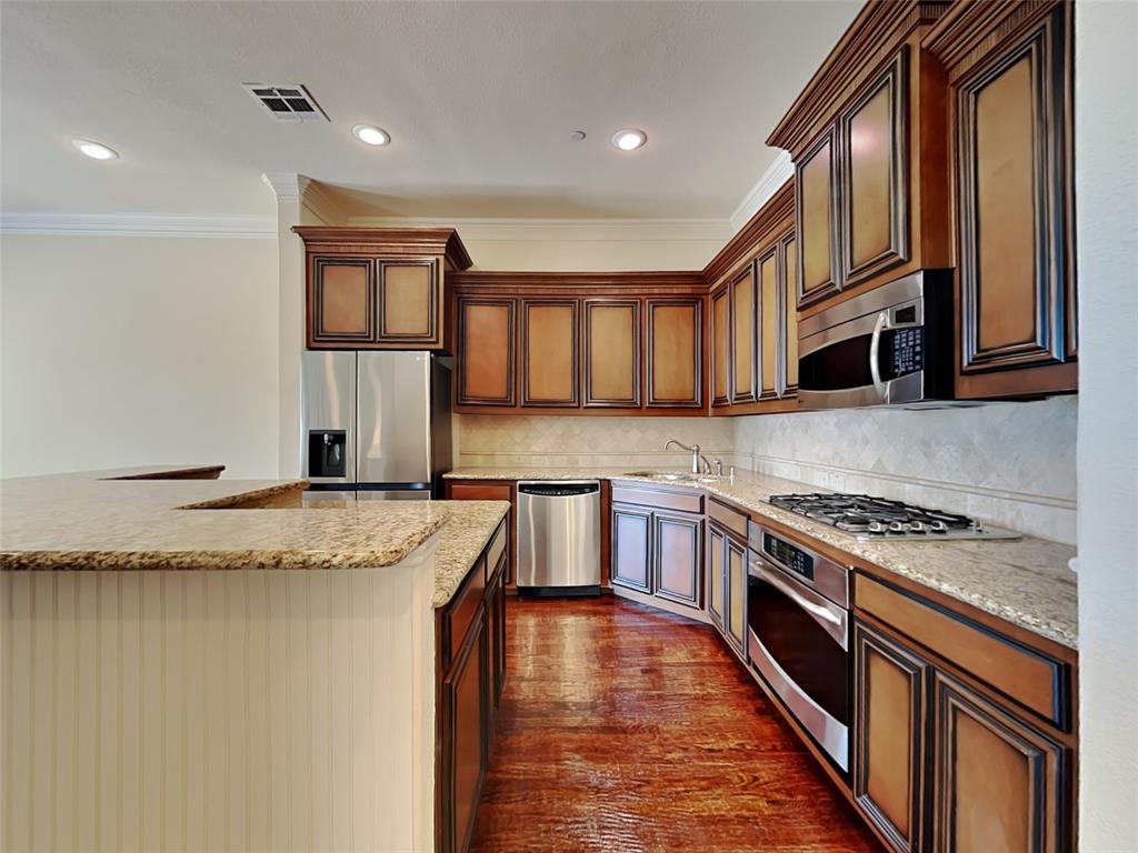 4037 Winsor Drive Property Photo 8