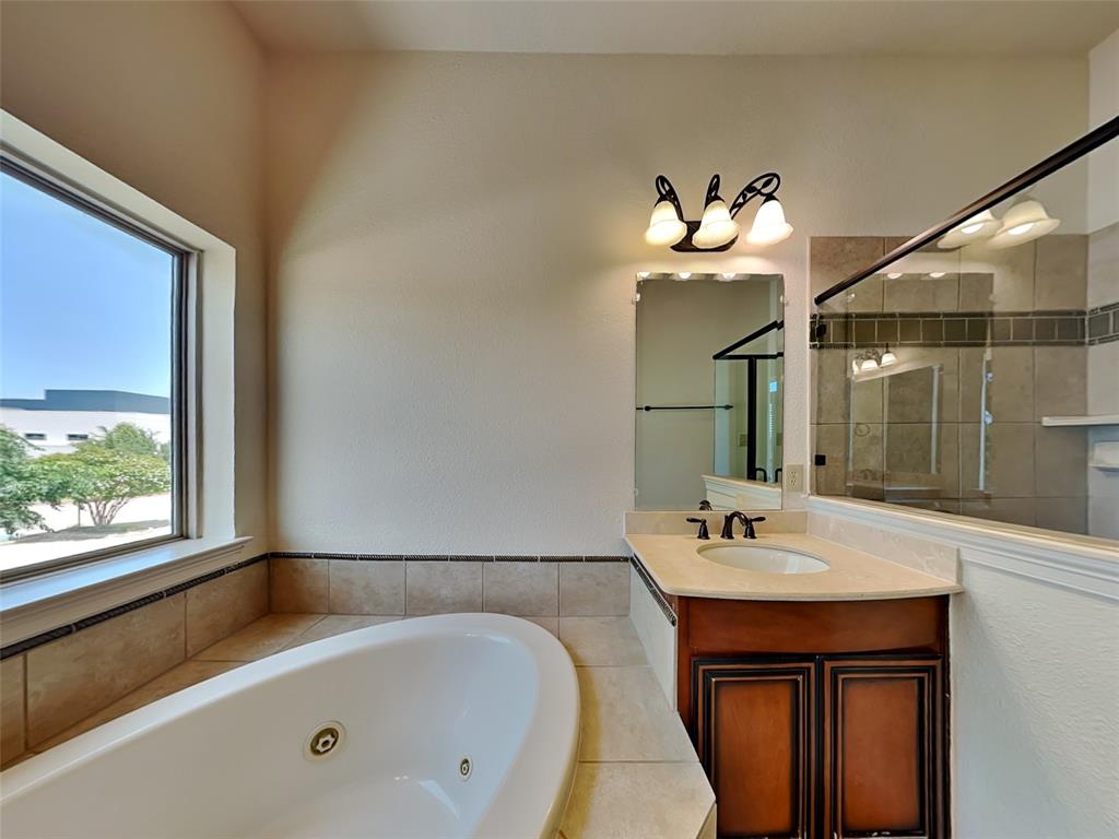 4037 Winsor Drive Property Photo 12