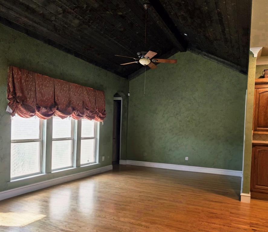 415 Stoney Creek Boulevard Property Photo 8