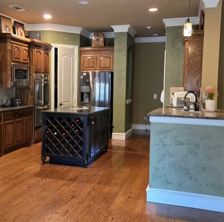 415 Stoney Creek Boulevard Property Photo 9