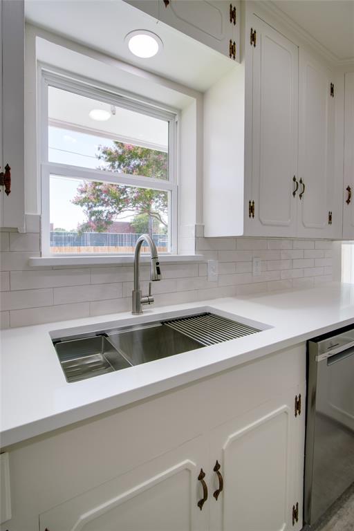 418 Frances Way Property Photo 8